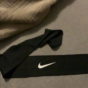 Nike headband
